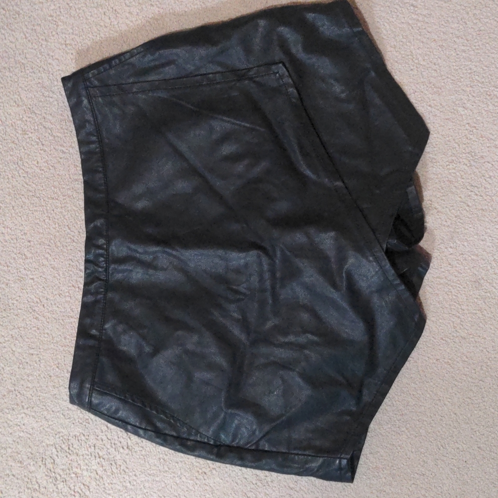 Black Abercrombie And Fitch Pleather Skort
